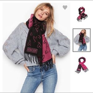 Winter Angel Heart Scarf